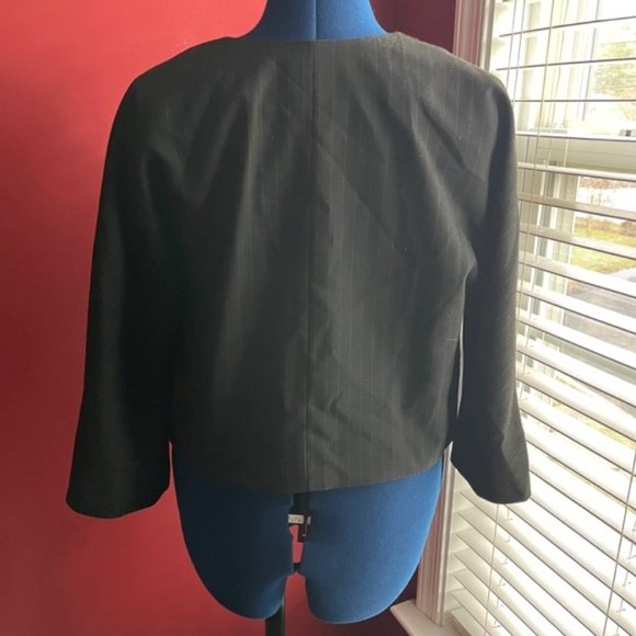 Worthington Cropped Blazer - Picture 2 of 9